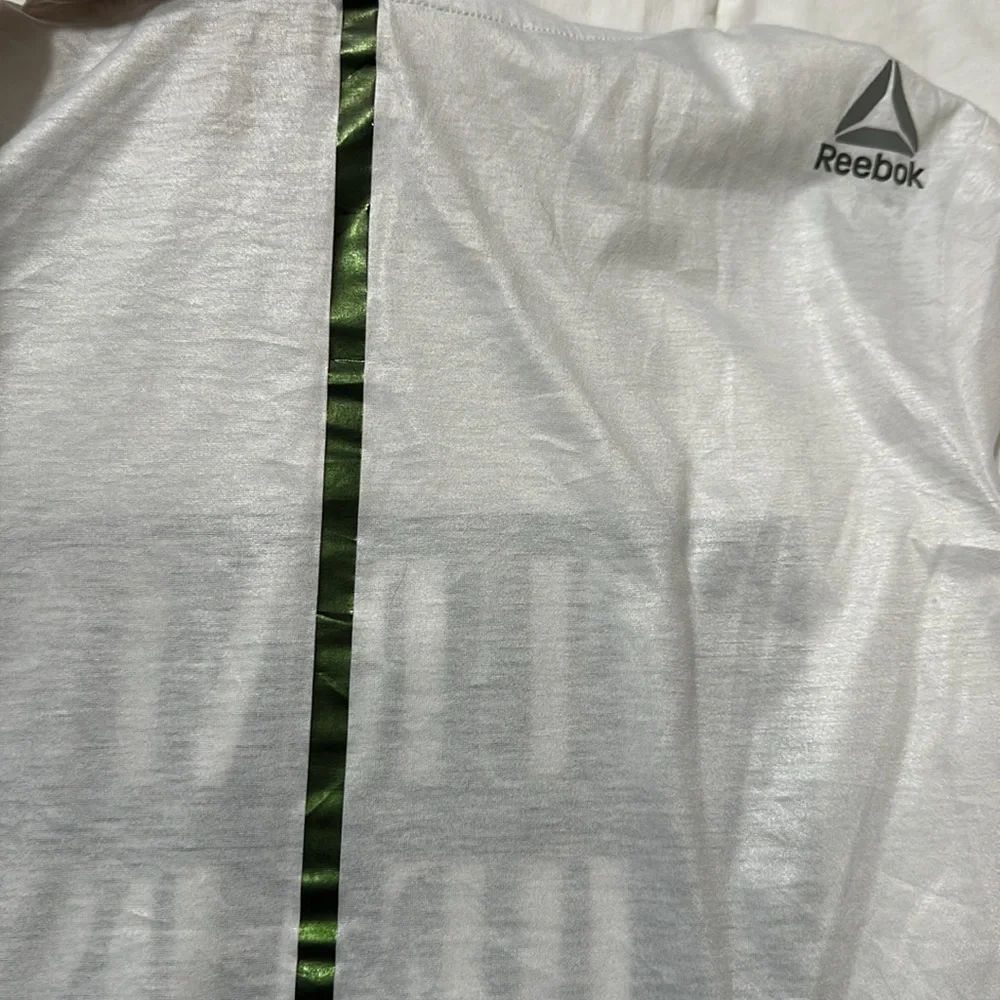 Reebok workout Tee - Picture 7 of 7